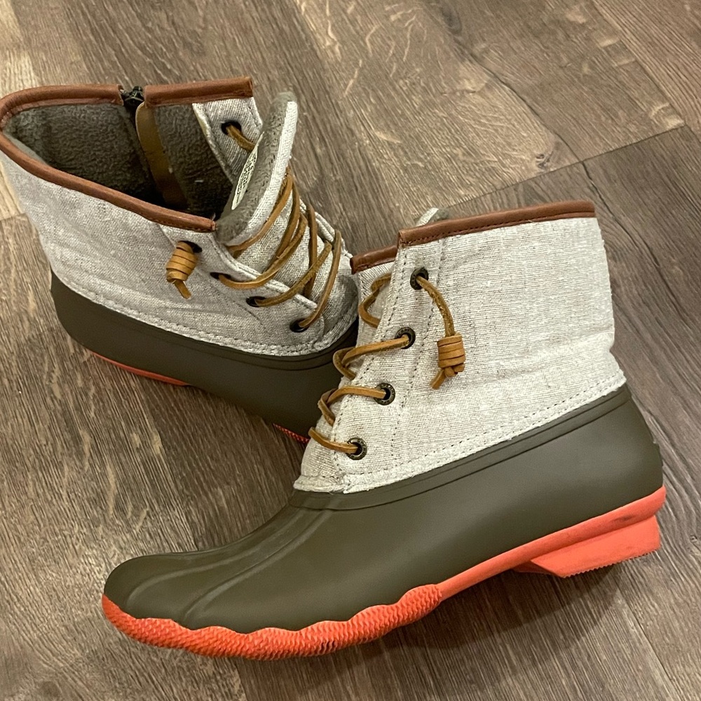 Sperry Topsider Saltwater Duck Boots Womens Size 9